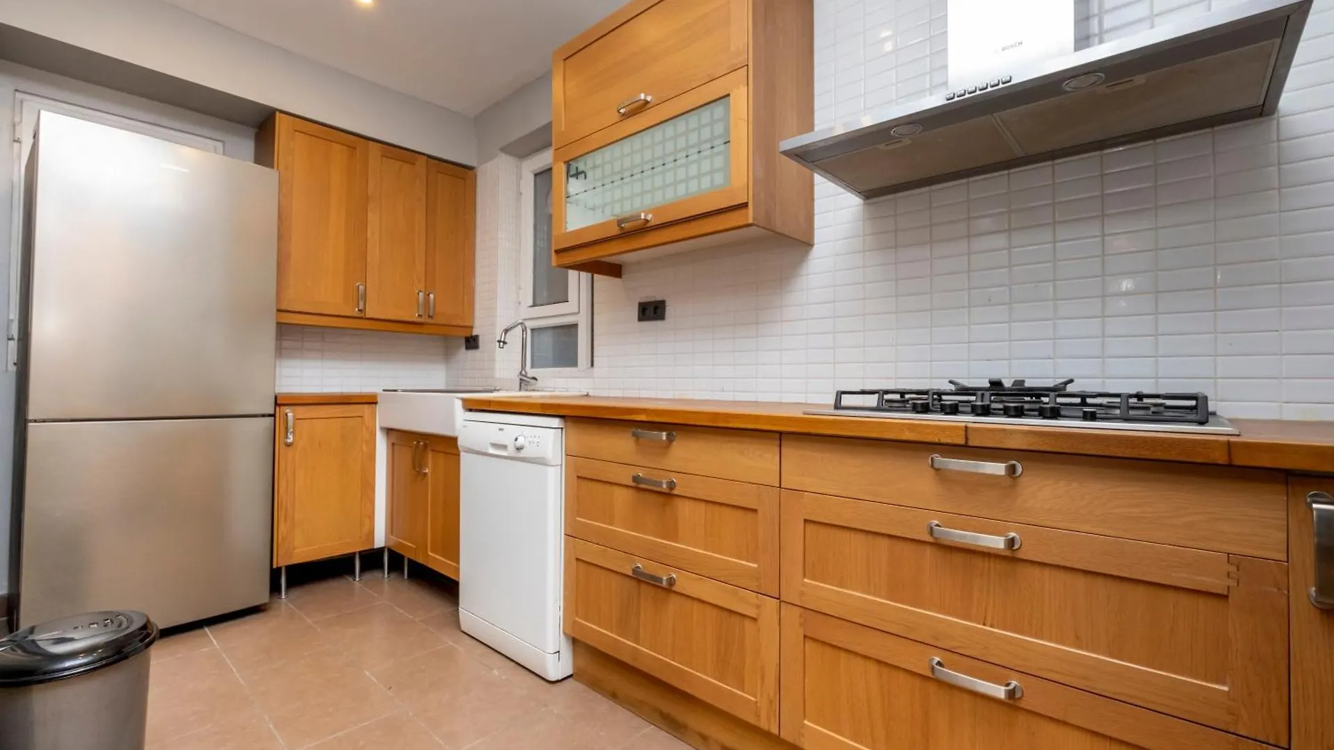 Fourlex Single Detached House - 2 Bathrooms - Central Location - Private Terrace Istanbul