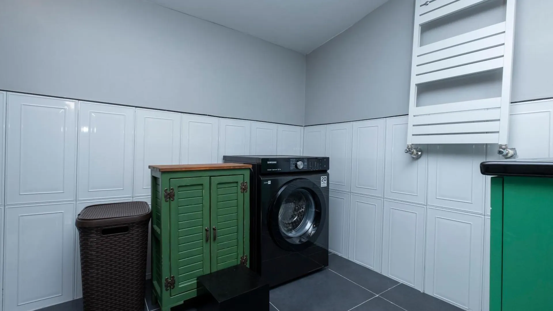 Fourlex Single Detached House - 2 Bathrooms - Central Location - Private Terrace 伊斯坦布尔 土耳其
